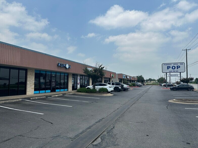 More Photos Of 1202 FM 685, Pflugerville Unknown For Lease