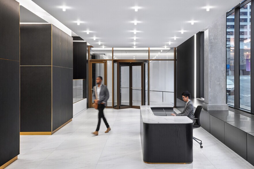 More Photos Of 1735 N Lynn St, Arlington Office For Lease