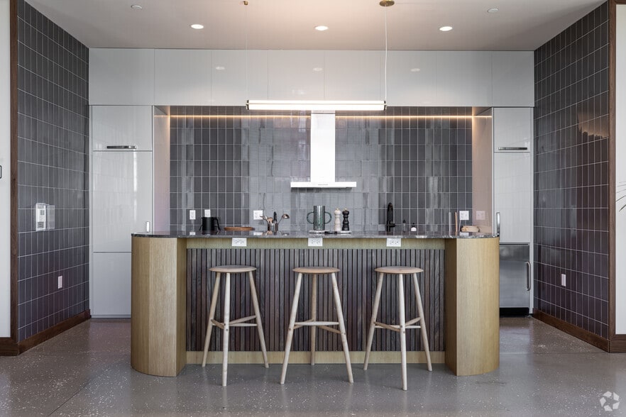 More Photos Of 89 Monitor St, Jersey City Apartments For Lease
