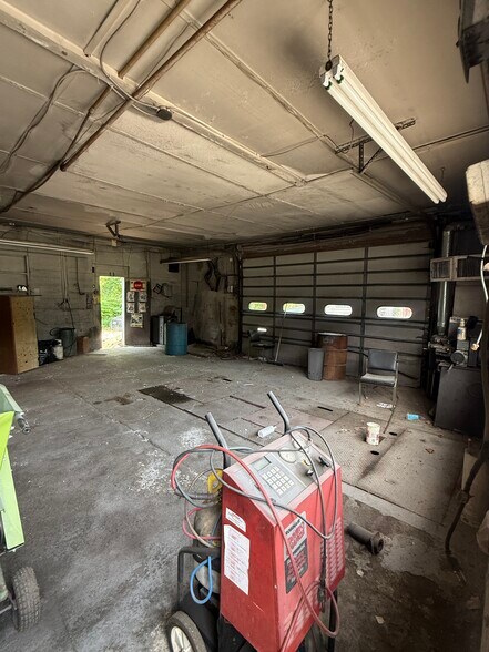 More Photos Of 276 Hamburg Tpke, Riverdale Industrial For Sale