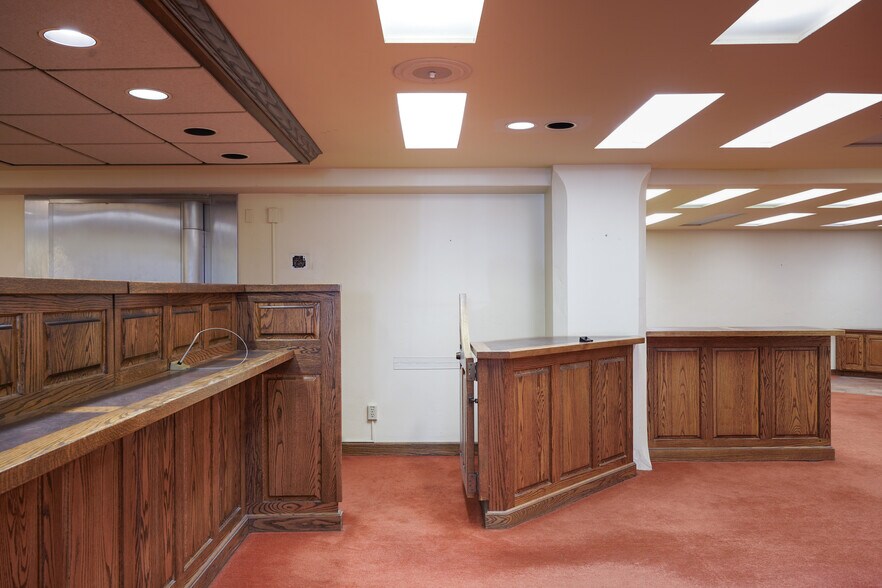 More Photos Of 0 Dolores 2 NW of 8th, Carmel Office For Lease