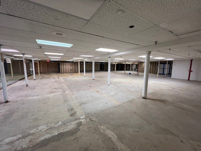 More Photos Of 310 Merrick Rd, Rockville Centre Storefront For Lease