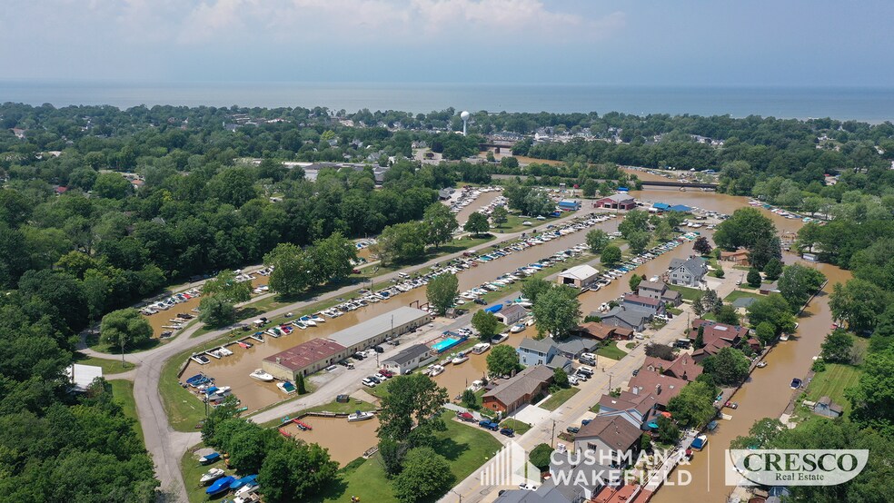 More Photos Of 921 W River Rd, Vermilion Marina For Sale