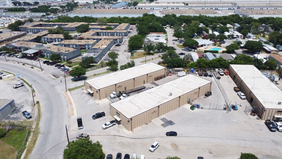 More Photos Of 4728 Goldfield, San Antonio Unknown For Lease