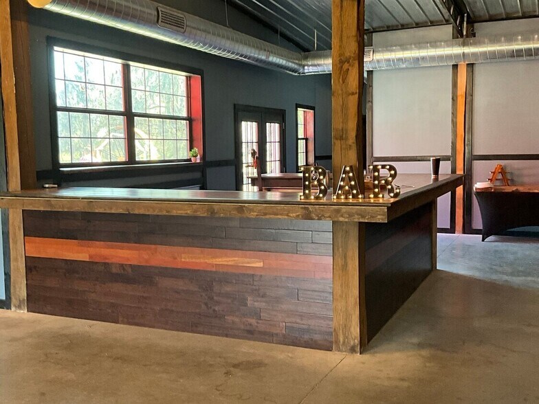 More Photos Of 7701 W Knights Griffin Rd, Plant City Lodge Meeting Hall For Lease