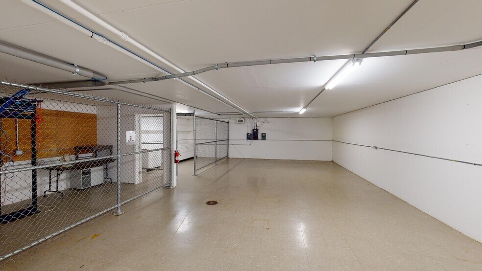 More Photos Of 2602 N Morgan St, Decatur Office For Sale