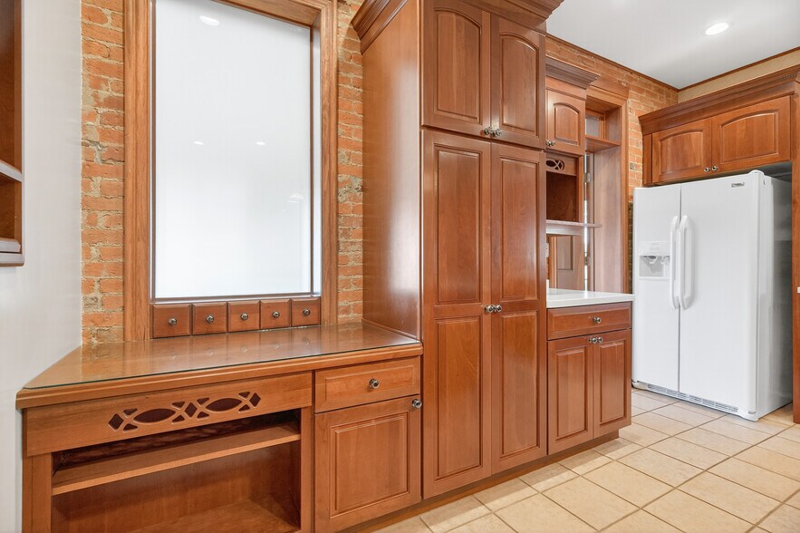 More Photos Of 1441 Saint Marys Ave, Sidney Office For Sale