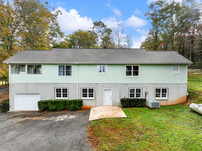 More Photos Of 849 Blacksnake Rd, Mount Airy Light Distribution For Sale