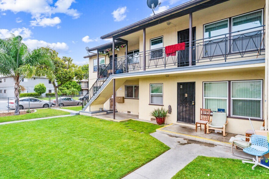 More Photos Of 1173 N Mayfair Ave, Anaheim Apartments For Sale