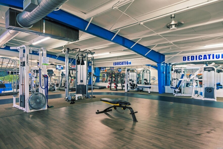 More Photos Of , Hot Springs General Retail For Sale