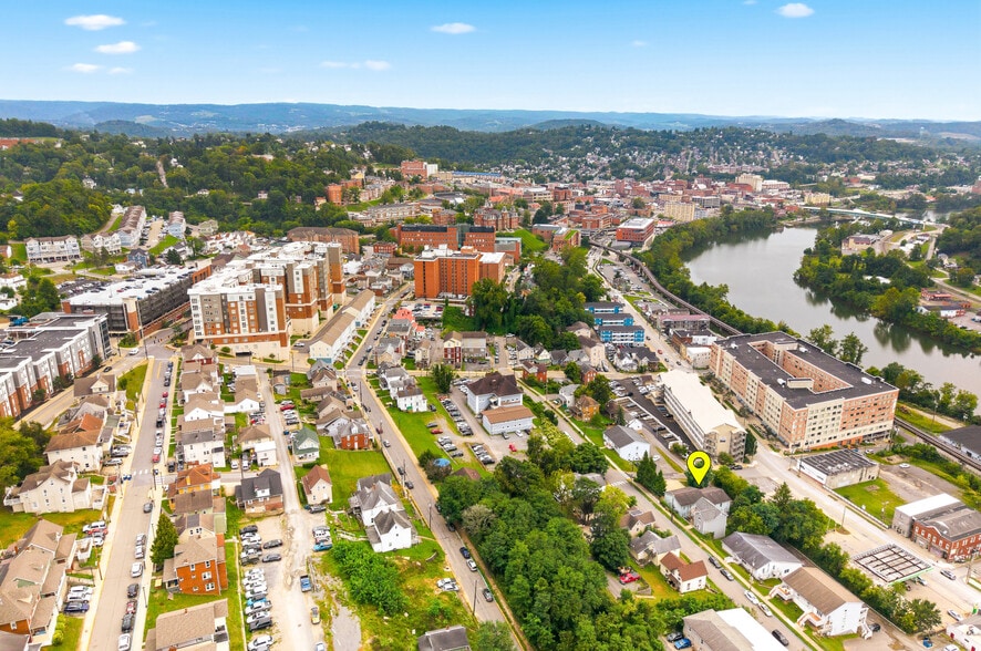 More Photos Of 409 McLane Avenue, Morgantown Apartments For Sale