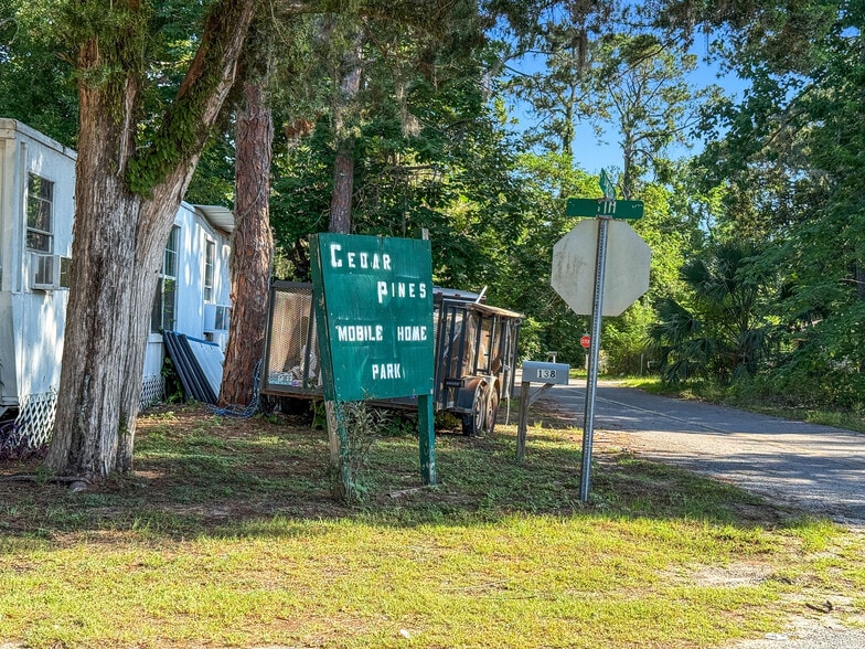 Primary Photo Of 224 SE Davie Ct, Lake City Manufactured Housing Mobile Home Park For Sale