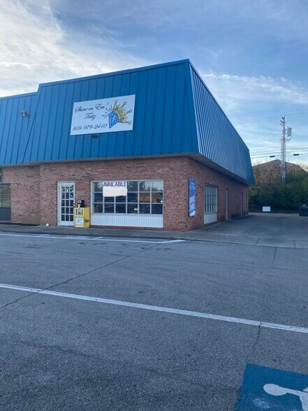 More Photos Of 116-128 S Keeneland Dr, Richmond Unknown For Lease