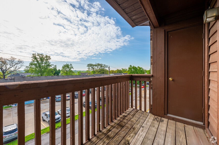 More Photos Of 400 S Grant St, West Lafayette Apartments For Sale