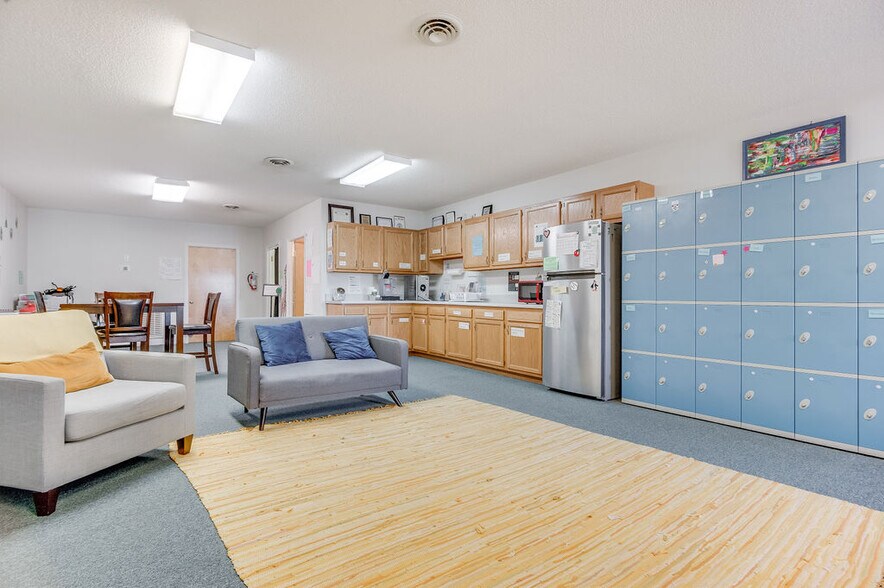 More Photos Of 217-219 Station St, Jacksonville Medical For Sale