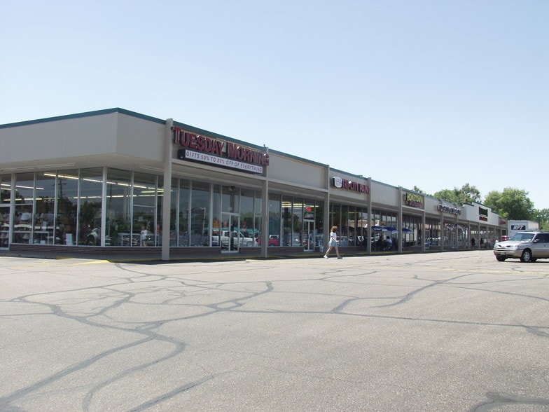 Primary Photo Of 2902-2908 W 10th St, Greeley General Retail For Lease