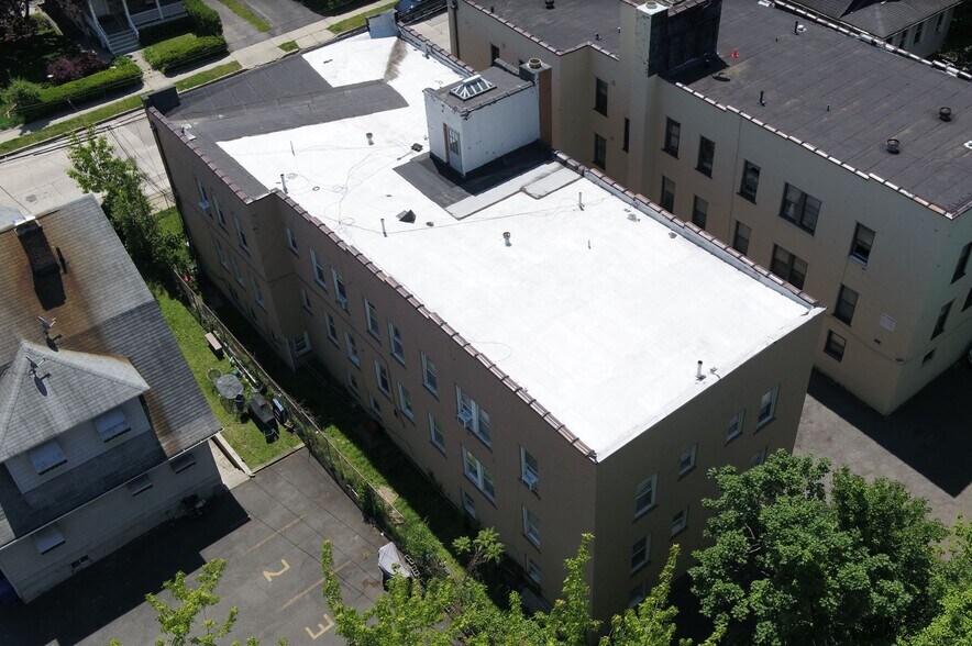 More Photos Of 439 Main St, White Plains Apartments For Sale