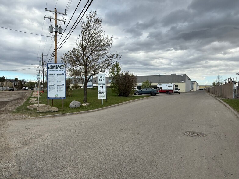 Primary Photo Of 624 Beaver Dam Rd NE, Calgary Warehouse For Sale