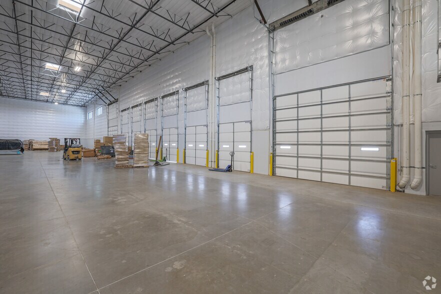 More Photos Of 1466 N Eliseo C. Felix Jr Way, Avondale Warehouse For Sale