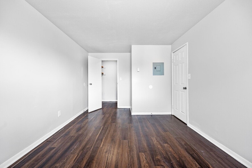 More Photos Of 3204 Mozart Ave, Cincinnati Apartments For Sale