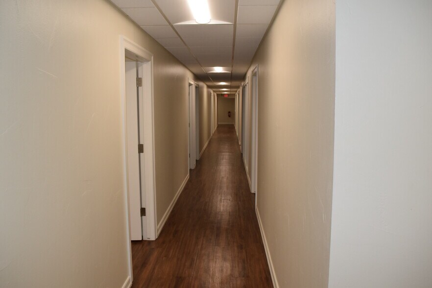 More Photos Of 318 NW 13th St, Oklahoma City Office For Lease