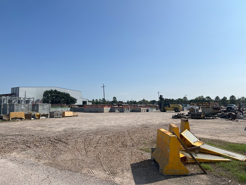 More Photos Of 6401 N Eldridge Pky, Houston Manufacturing For Sale