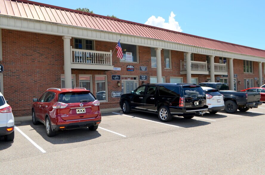 More Photos Of 348 New Byhalia Rd, Collierville Medical For Lease