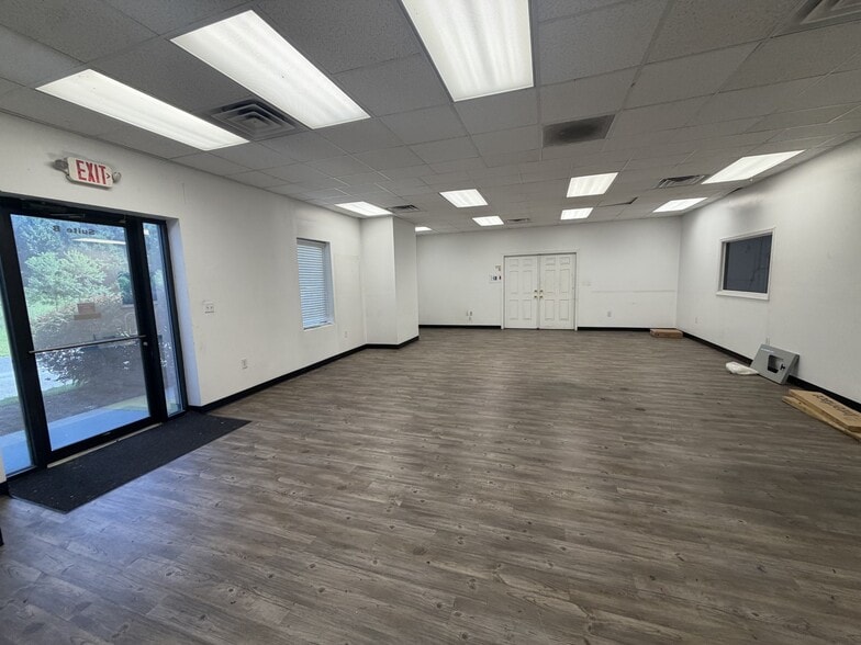 More Photos Of 131 Elliana Way, Summerville Unknown For Lease