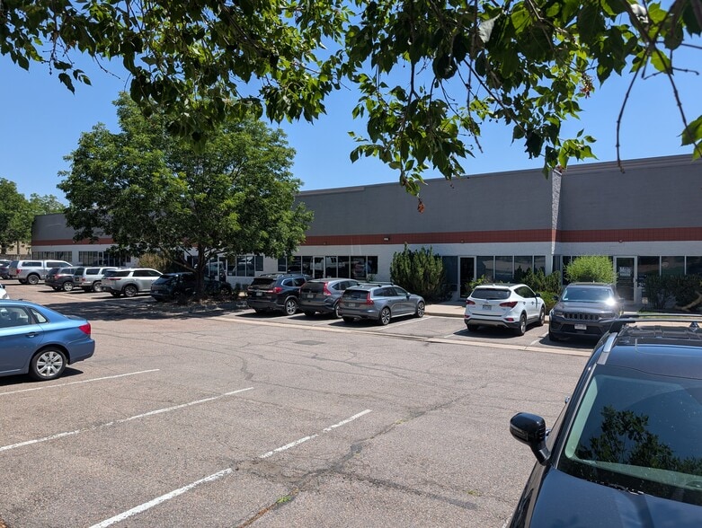 More Photos Of 8392 S Continental Divide Rd, Littleton Research And Development For Lease