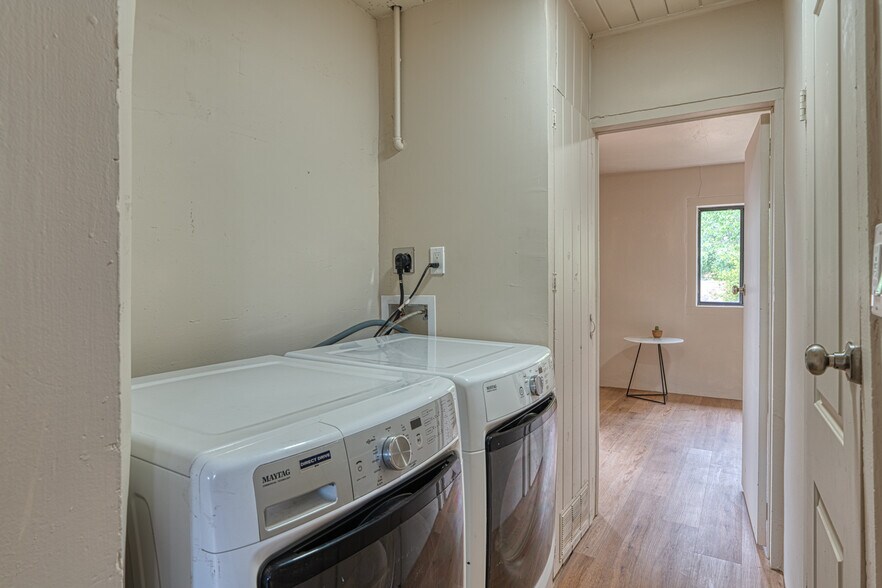 More Photos Of 720-724 School St, Espanola Apartments For Sale