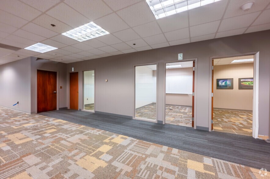 More Photos Of 7501 Boulder View Dr, North Chesterfield Unknown For Lease