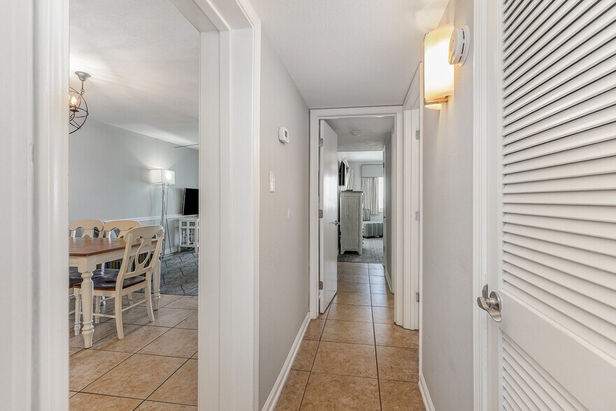 More Photos Of 1011 S Ocean Blvd, Surfside Beach Hotel For Sale