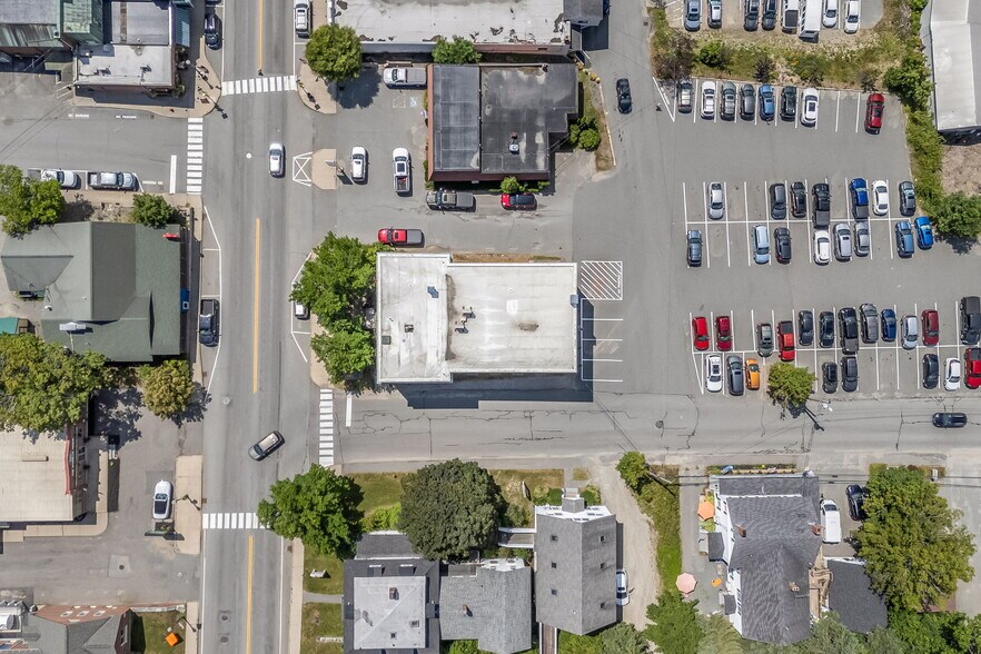 More Photos Of 192 Main St, Ellsworth Storefront For Sale