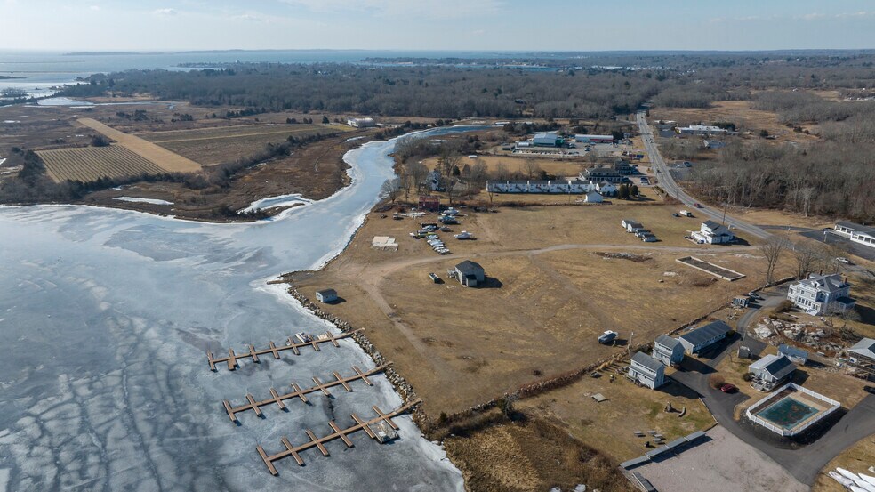 More Photos Of 830 Stonington Rd, Stonington Marina For Sale