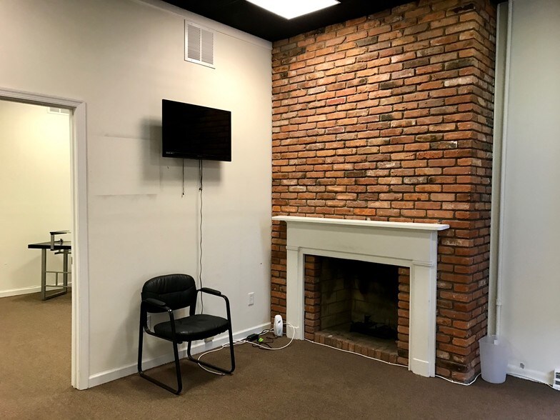 More Photos Of 110 W Mulberry St, Baltimore Office Residential For Lease