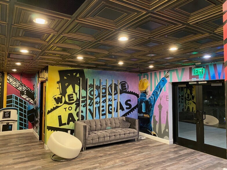 More Photos Of 100 S Maryland Pky, Las Vegas General Retail For Sale