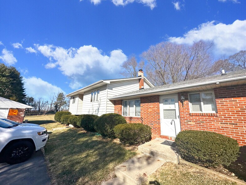 More Photos Of 4300 E 73rd Ave, Merrillville Apartments For Sale