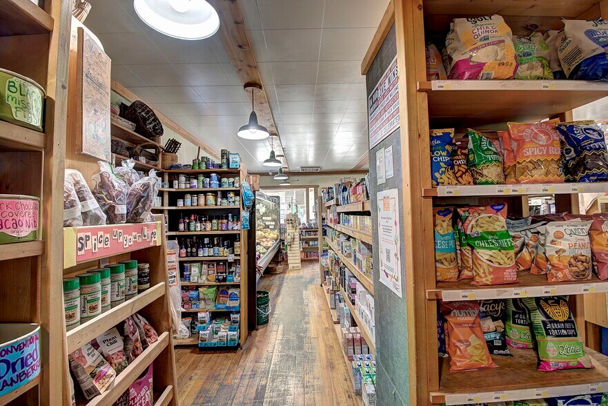 More Photos Of 300 Main St, Hot Springs Freestanding For Sale