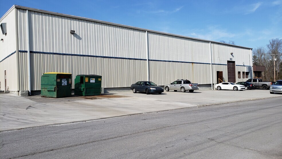 More Photos Of 100 Meco Ln, Oak Ridge Warehouse For Lease