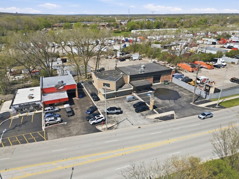 More Photos Of 11324 Southwest Hwy, Palos Hills General Retail For Sale
