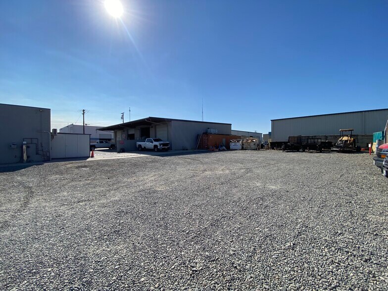 More Photos Of 1236 Woodland Ave, Modesto Warehouse For Lease