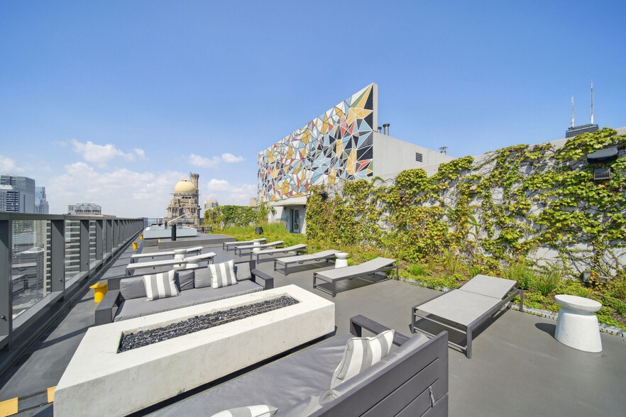More Photos Of 200 E Illinois St, Chicago Apartments For Sale