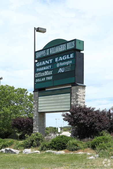 More Photos Of 27505-27845 Chardon Rd, Willoughby Hills General Retail For Lease