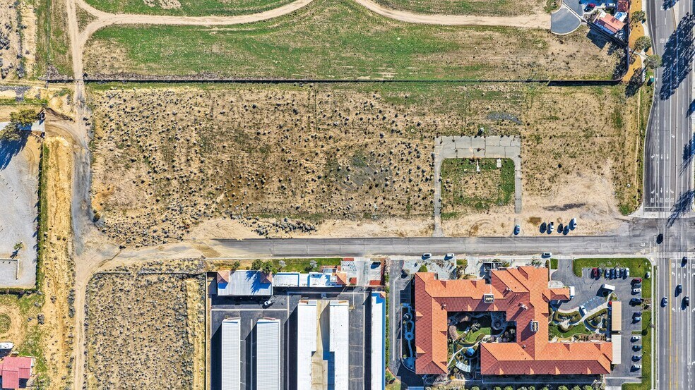 More Photos Of 0 Town Center Dr, Apple Valley Land For Sale