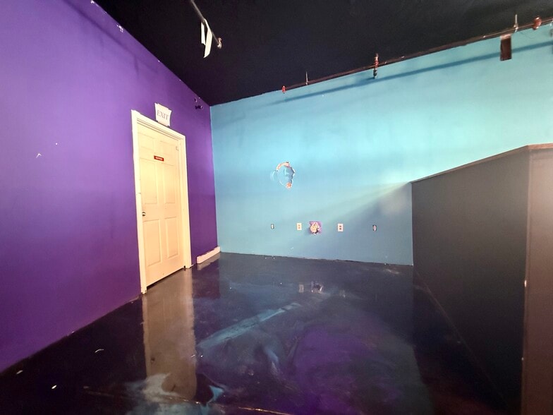 More Photos Of 118 Cambridge St, Worcester Unknown For Lease