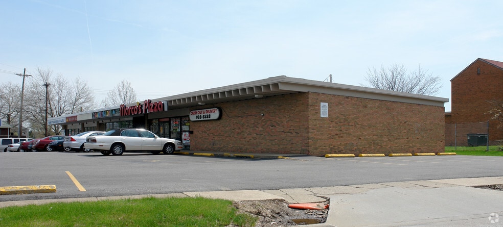 Primary Photo Of 424-430 Portage Trl, Cuyahoga Falls Storefront For Lease