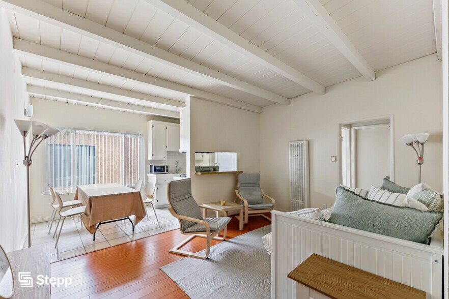 More Photos Of 914 S St Andrews Pl, Los Angeles Apartments For Sale