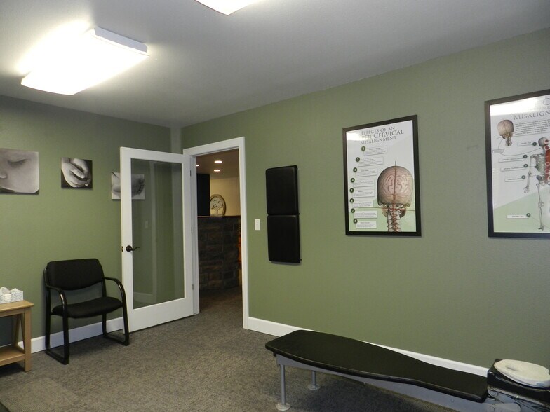 More Photos Of 1541 Ogden Rd, Montrose Medical For Lease