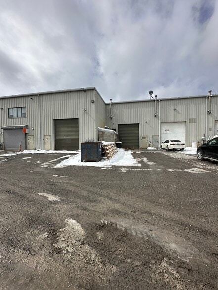 More Photos Of 590 Cataraqui Woods Dr, Kingston Flex For Sale