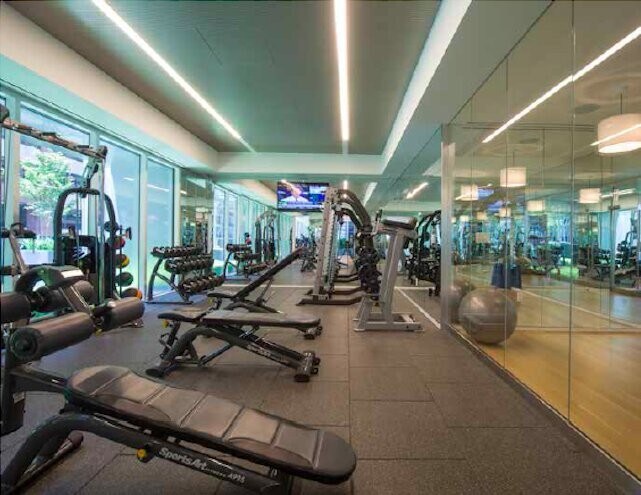 More Photos Of 133 W 52nd St, New York Apartments For Lease